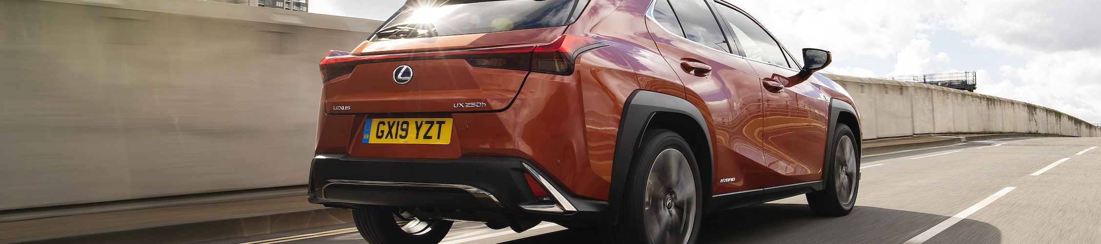 lexus ux