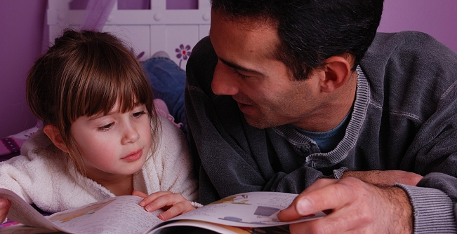 Parents Reading to Their Children – Out of Fashion?