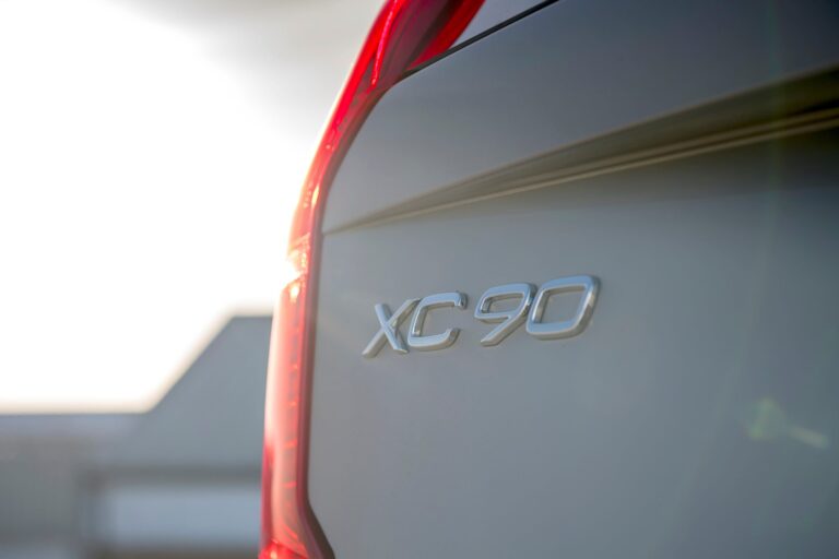 Volvo XC90 Recharge Plus Review