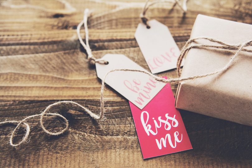 5 senses Valentine's day gifts