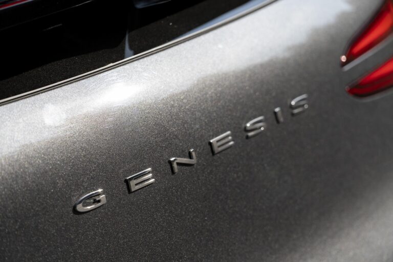 Genesis GV60