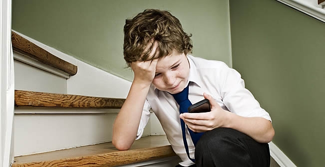 A new mobile network to prevent children being bullied