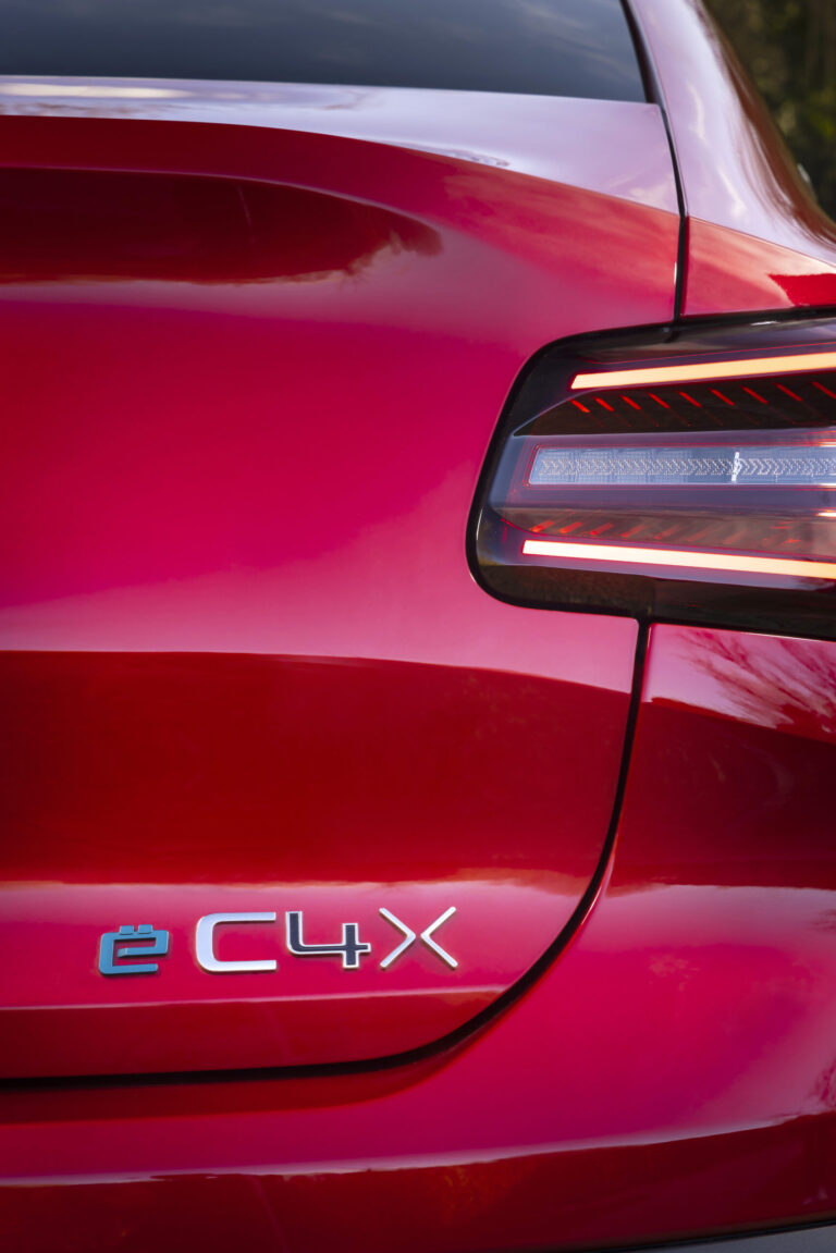 Citroen e-C4 X Review