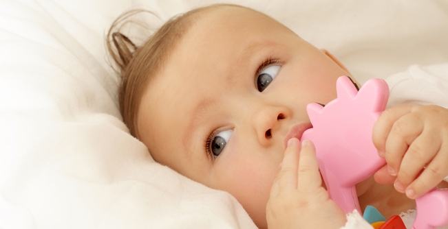 Teething – Symptoms and Solutions
