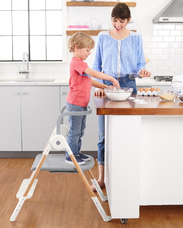 Skip Hop introduces sit-to-step Highchair