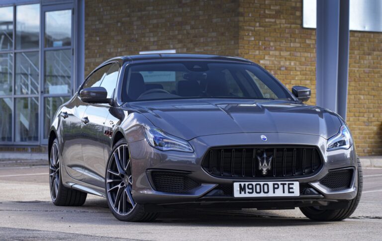 New Maserati Quattroporte Trofeo