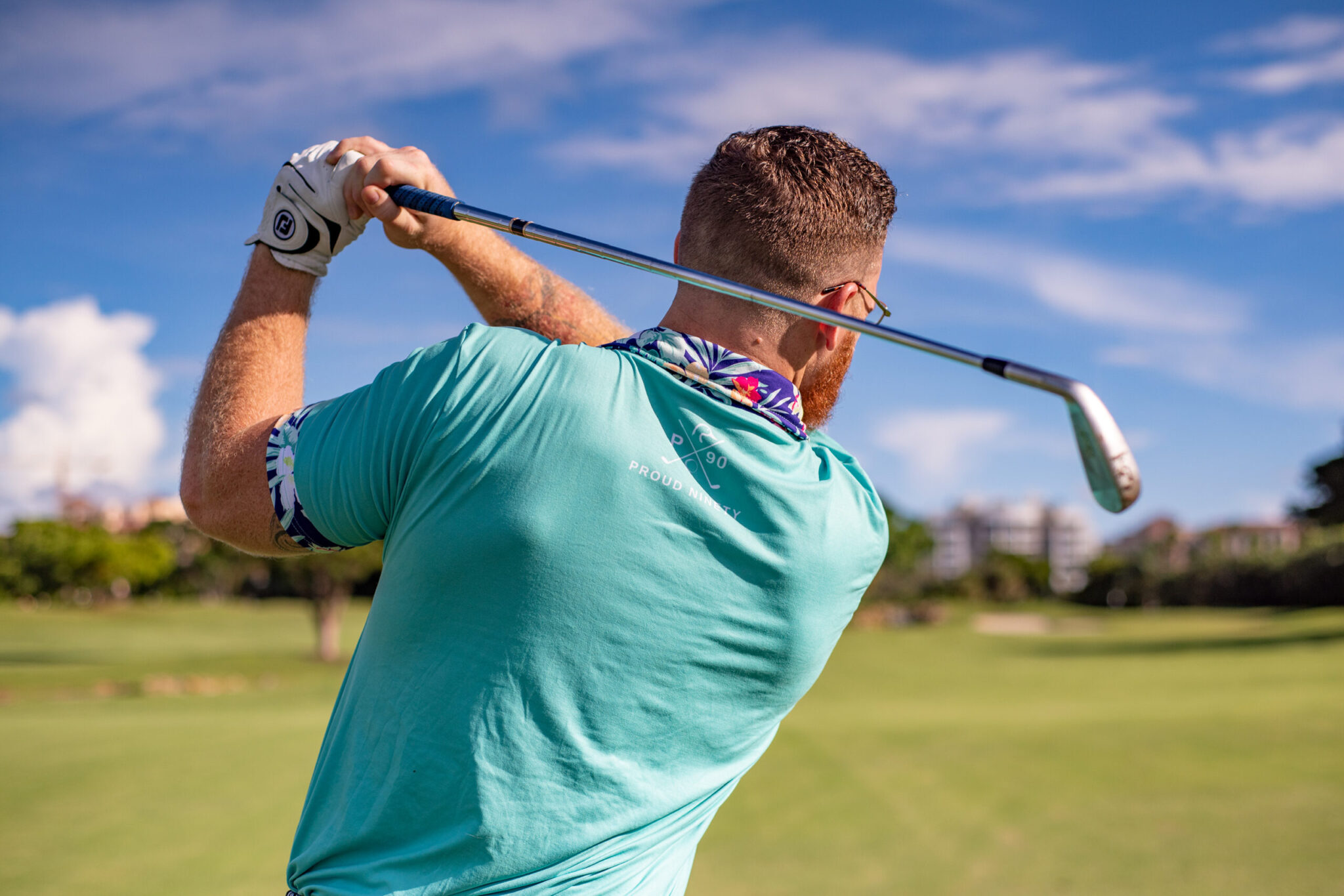What effect does fatherhood have on professional golfers? 