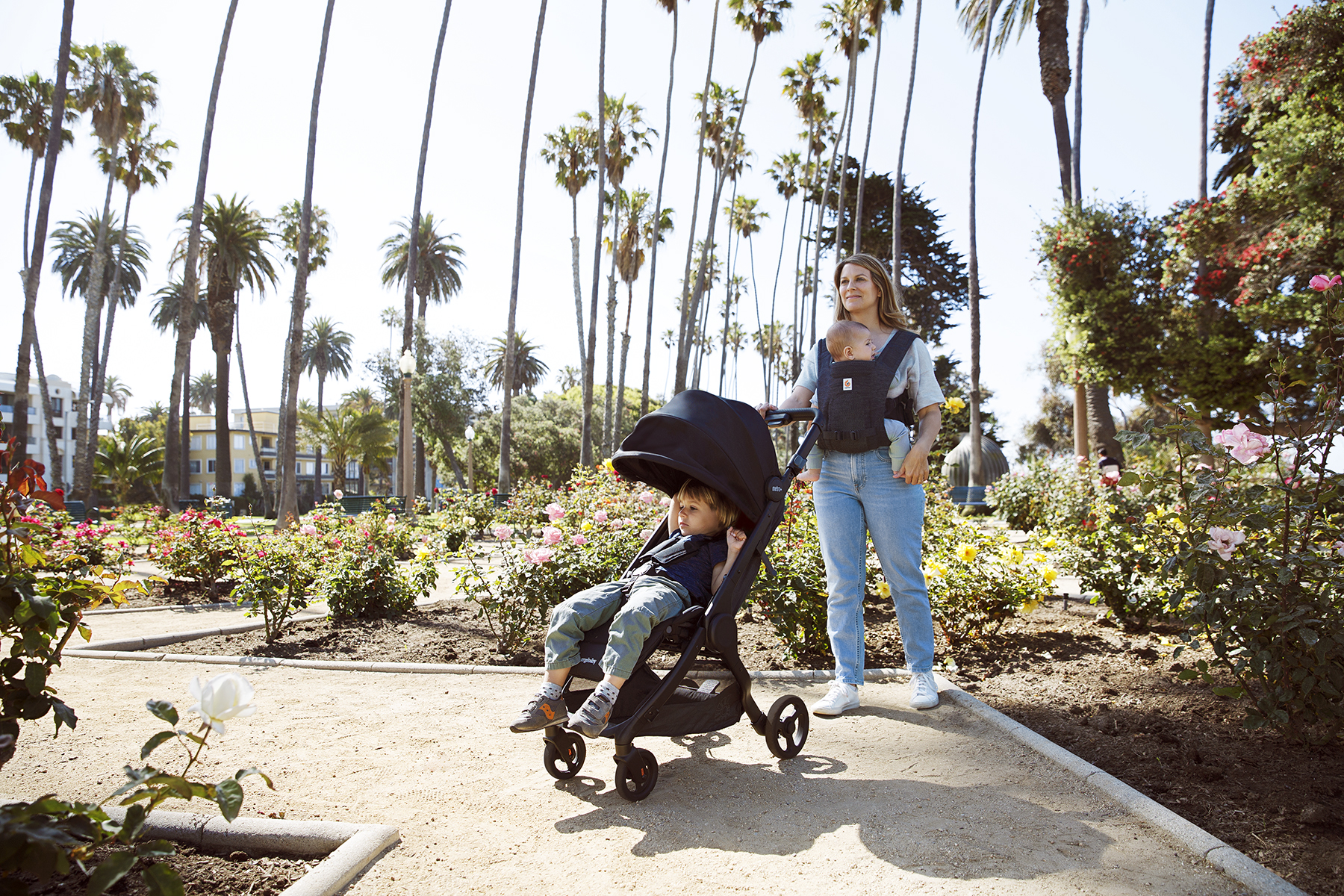 Introducing the Ergobaby Metro+