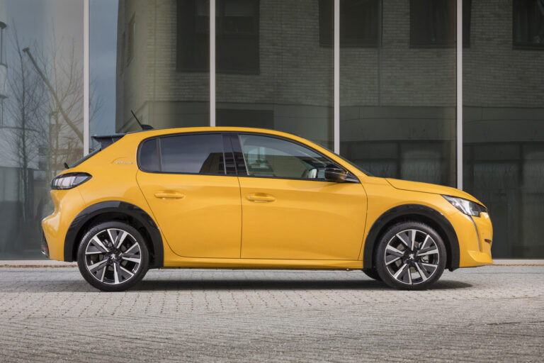 Peugeot 208 Review