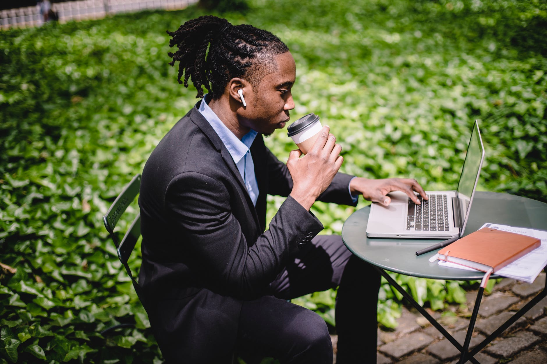 The Best Work Outfits To Stay Cool In The Heat