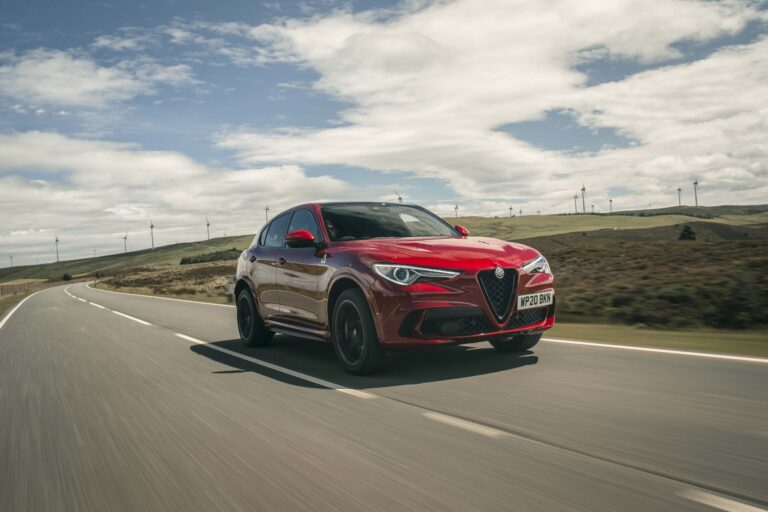 Alfa Romeo Stelvio Quadrifoglio (2020) Review