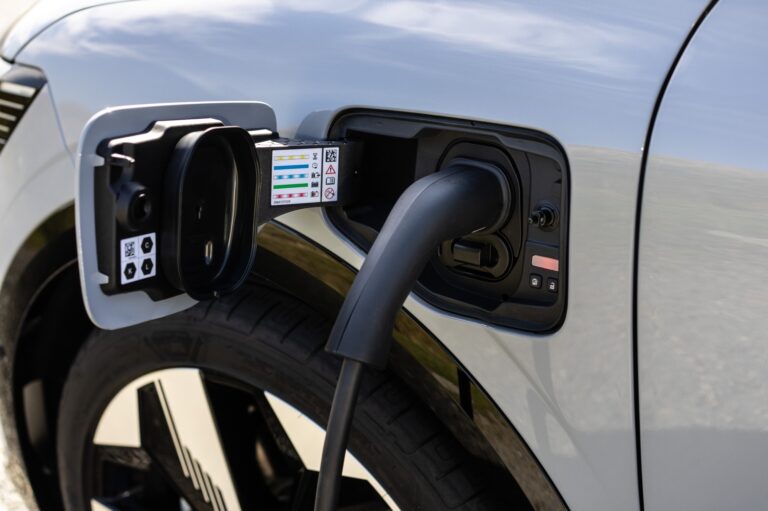 Electric Car Grant Excludes Commercial Vehicles
