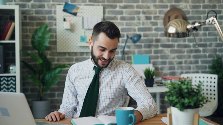 The New Office Outfit: A Fresh Start After the Summer Break